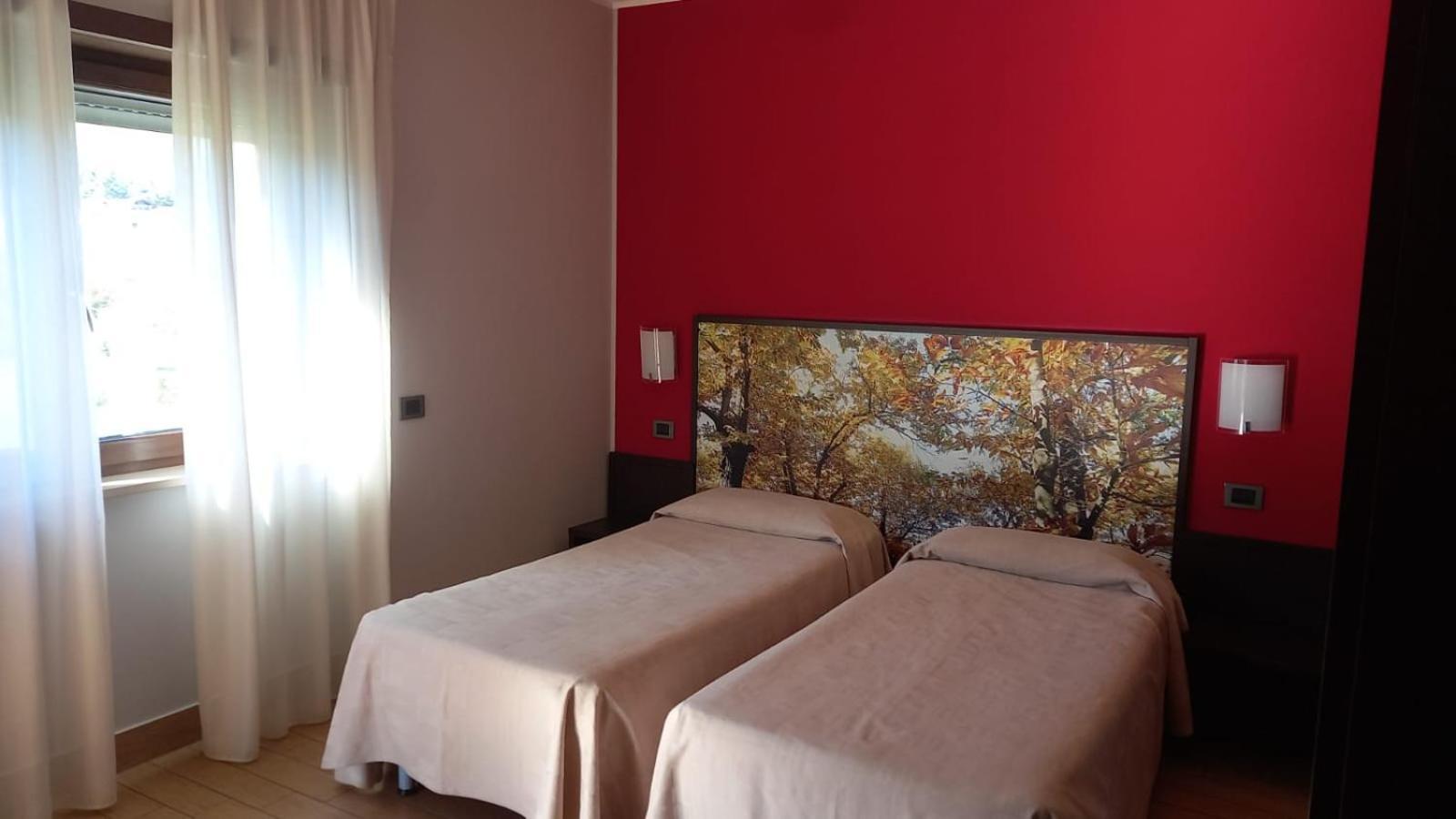 Il Boscaiolo Affittacamere Preturo 外观 照片